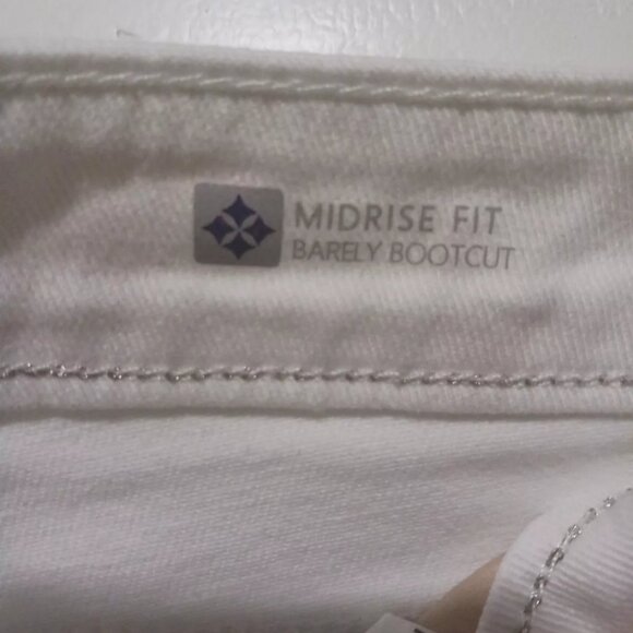 Womans Lee Platinum Sz 12 Short Jewel Silver Trim White Jeans - Picture 3 of 8